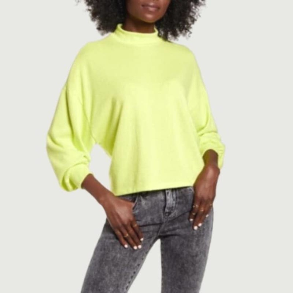 All in Favor Mock Neck Lime Light Pullover Sweater Size XS New